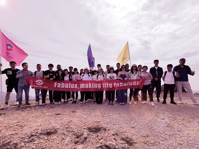 Fabulux held outdoor activities for the Double Ninth Festival